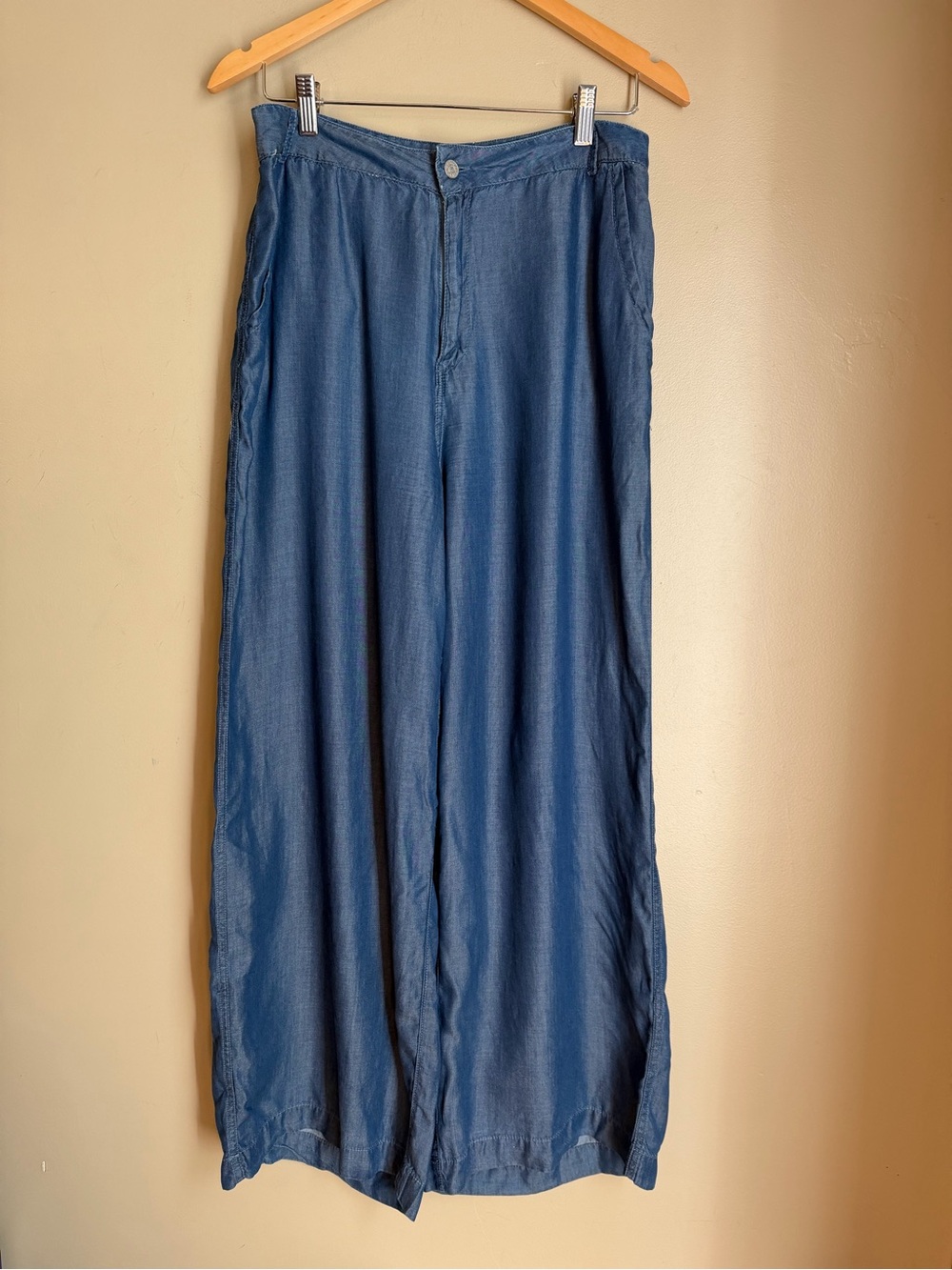 Molly Bracken Wide Leg Chambray Pants Size L Denim Look Boho Fall Minimalist